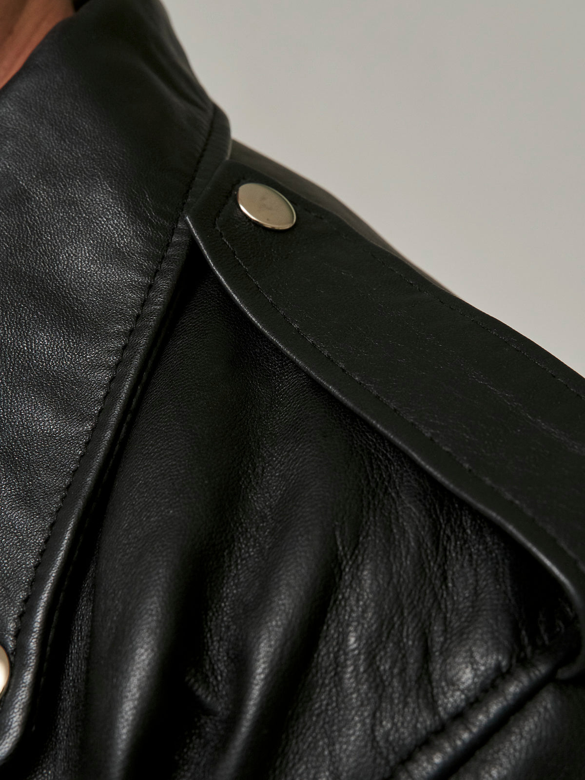 Carbon Gloss Leather Jacket Men/ LMTD Edition