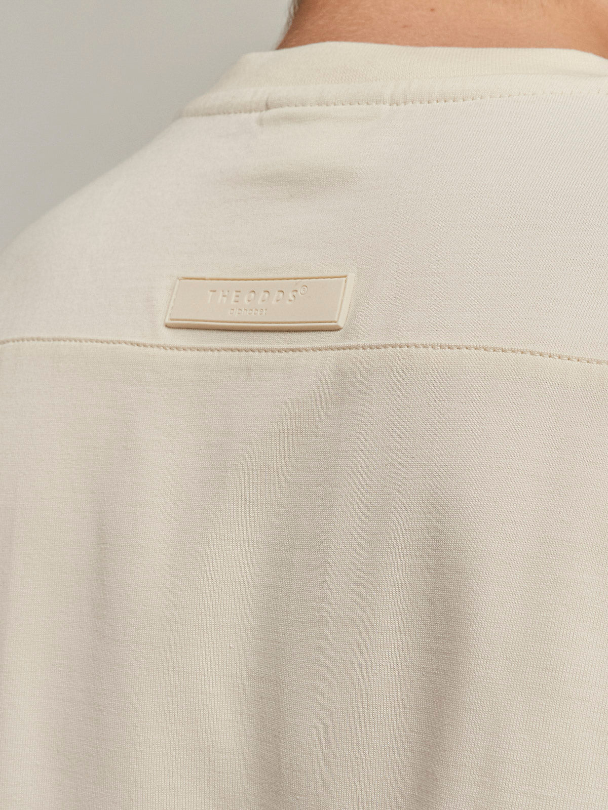 Loose T-Shirt Buttercream/ alphabet