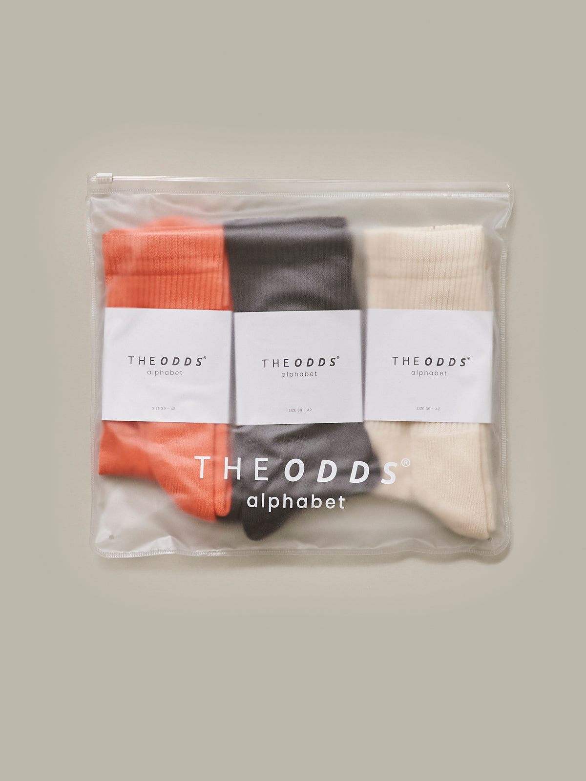 Neo Socks With The Tone-On-Tone Logo Set of 3/ alphabet