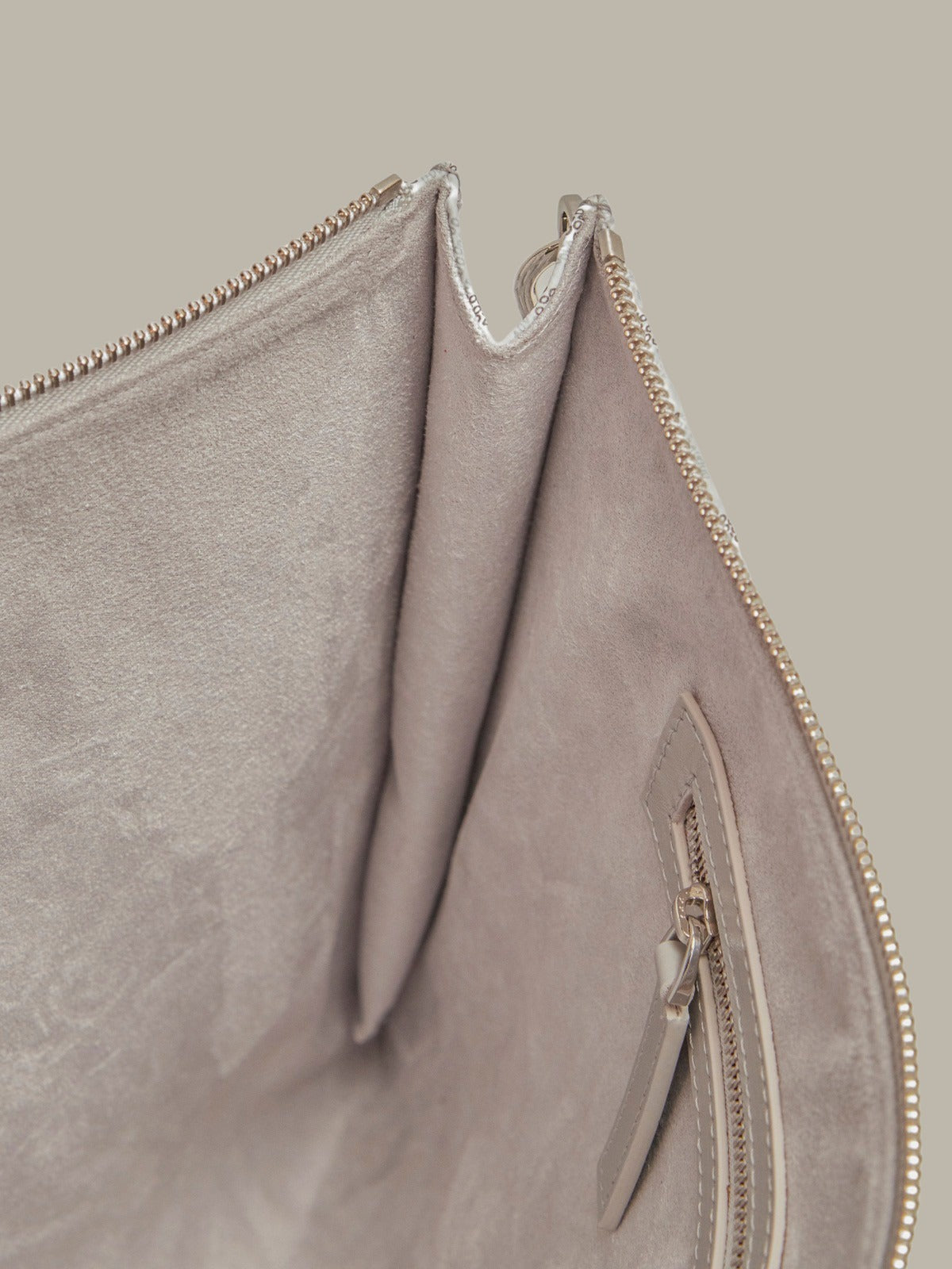 Unlmtd Odds Universal Pouch Size L Marble White-Grey/ LMTD edition