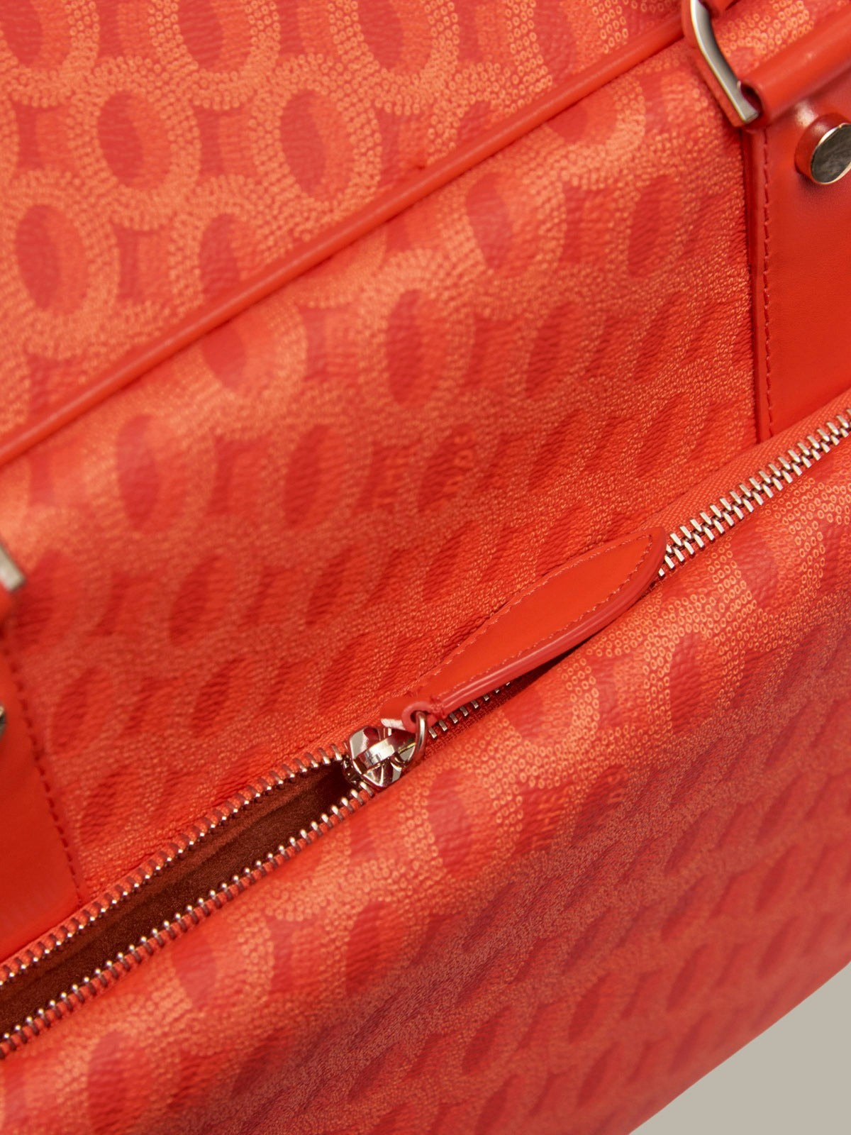 The Weekndr Elite Odd Orange/ LMTD edition