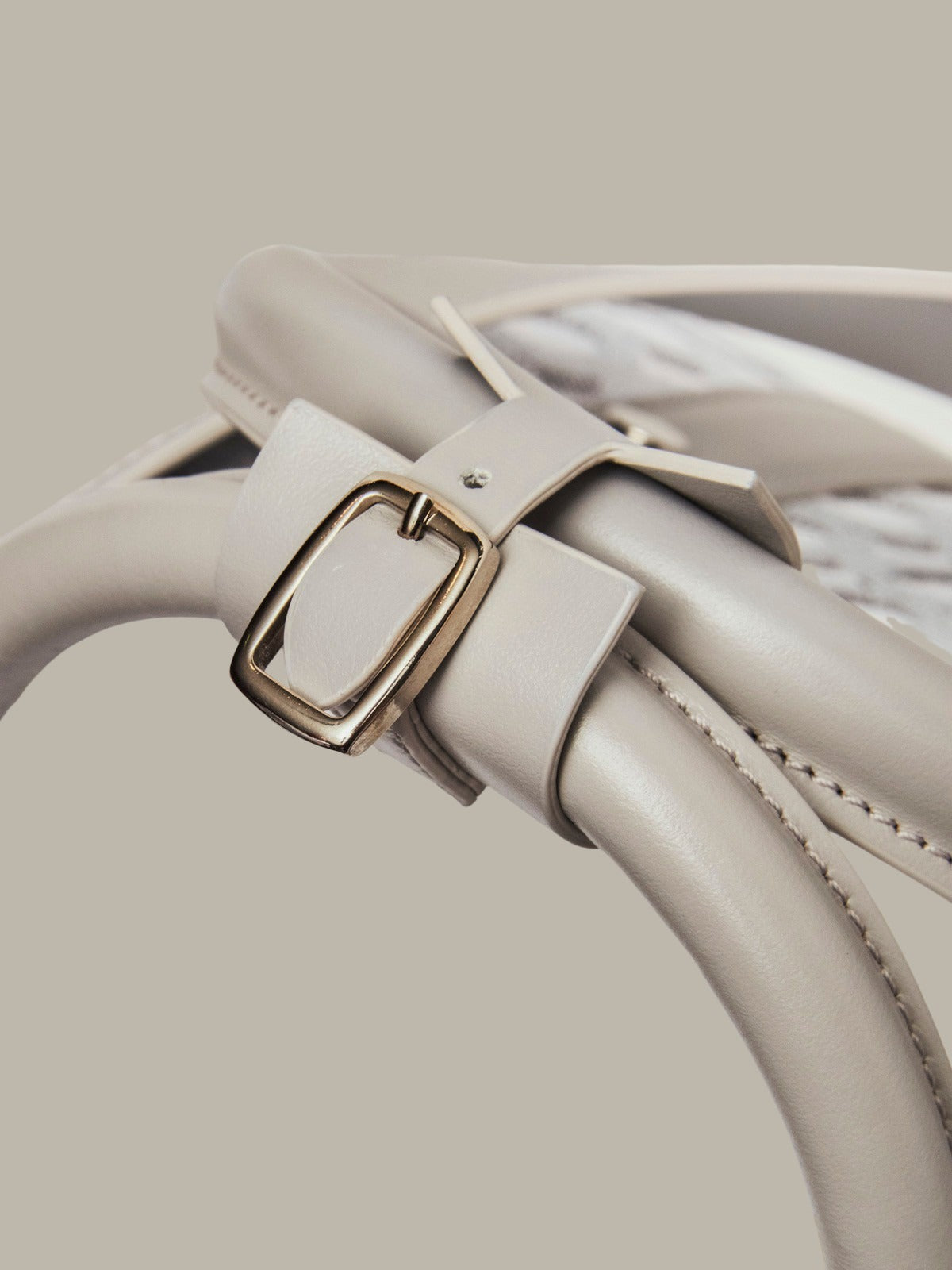 The Weekndr Classic Marble White-Grey/ LMTD edition
