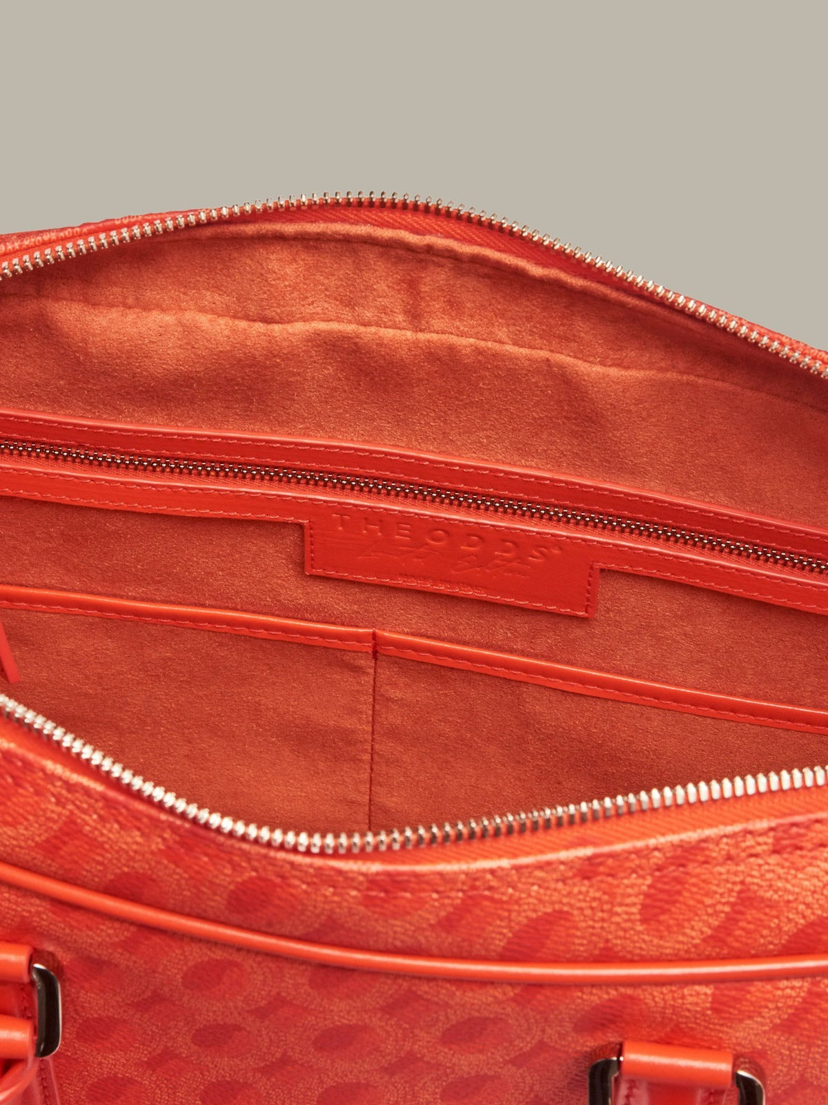 Winning Odds Suitcase Bag Odd Orange/ LMTD edition