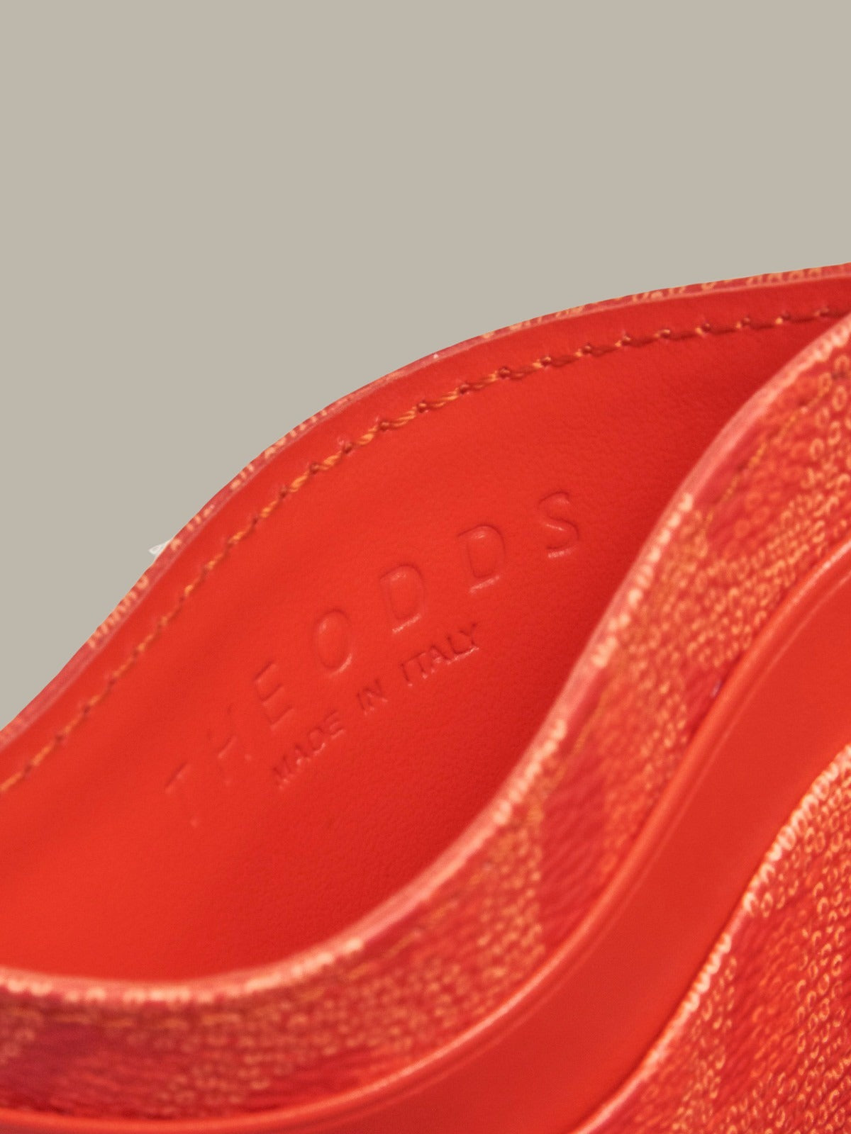 Smooth Ridr Credit Card Holder Odd Orange/ LMTD edition