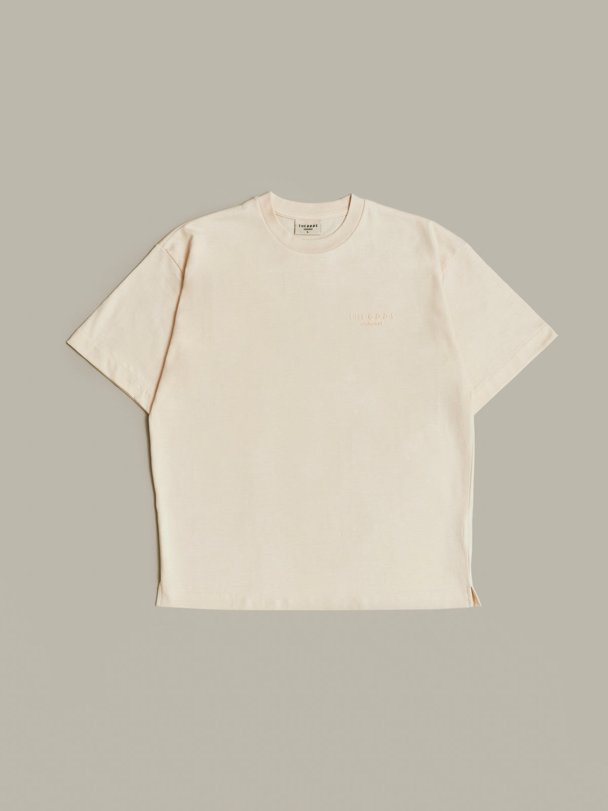 Loose T-Shirt Buttercream/ alphabet